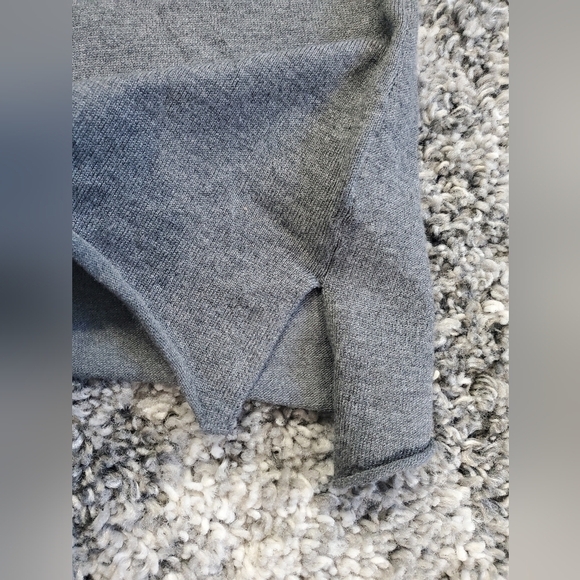 Bundle Only: Womens Neiman Marcus Size Large Brown Long Sleeve Light Sweater. - Picture 5 of 8